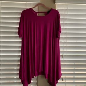 Sharkbite hem top by Antthony